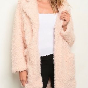 🌸LIGHT BLUSH FAUX FUR SHAGGY COAT🌸